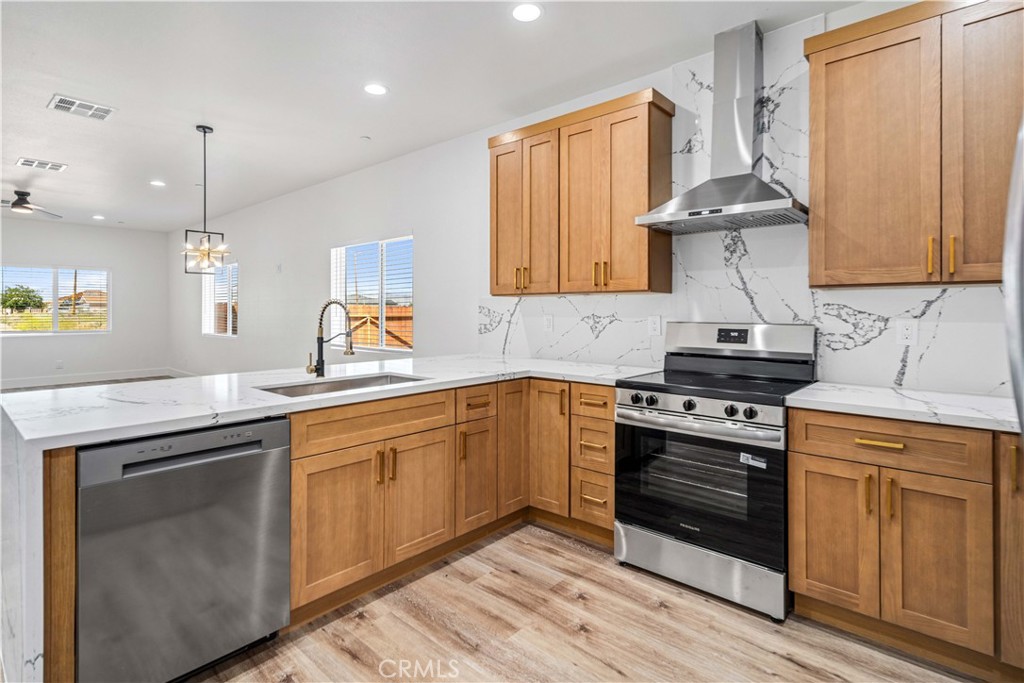 19436 87th Street Property Photo 13