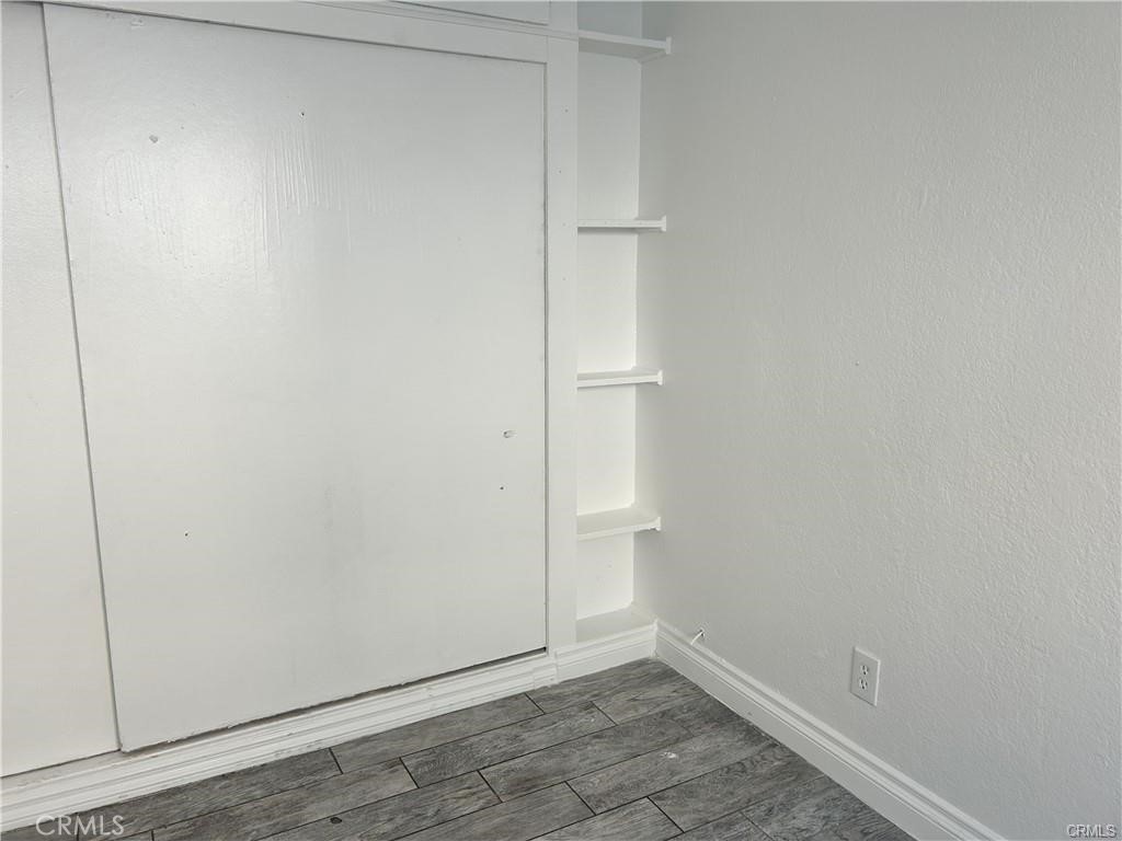229 W 70th Property Photo 6