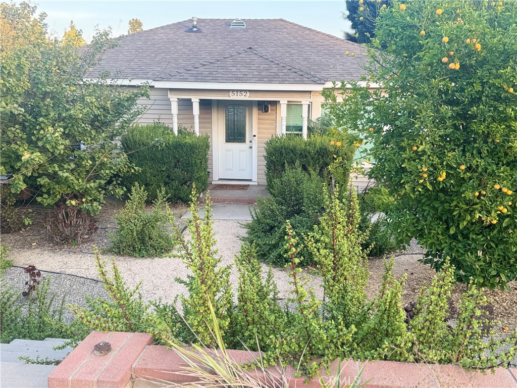 5152 Lakeview Property Photo 1