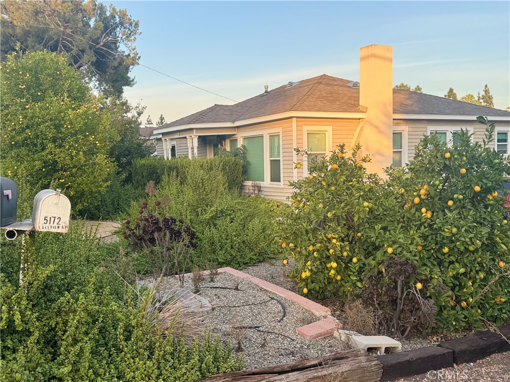 5152 Lakeview Property Photo 11