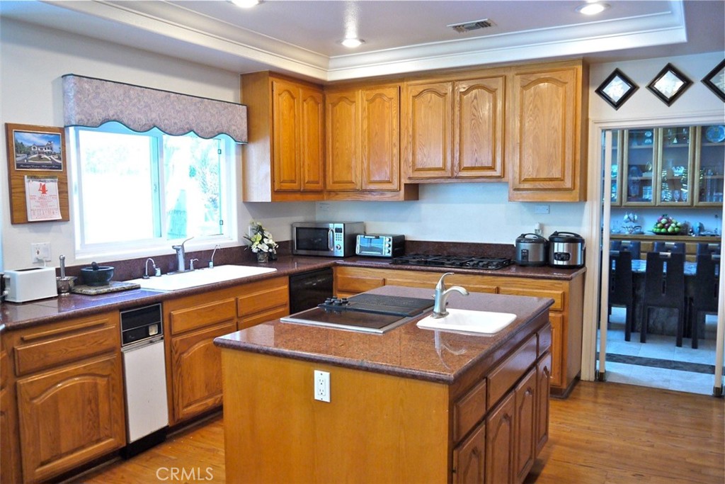 2759 N Chauncey Property Photo 14