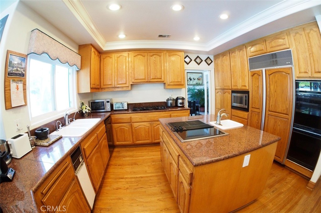 2759 N Chauncey Property Photo 16