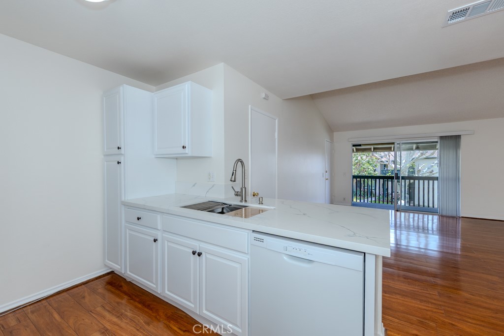 23222 Orange 4 Property Photo 12