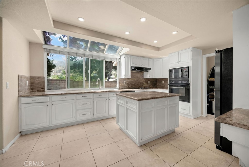 3350 Amy Property Photo 12