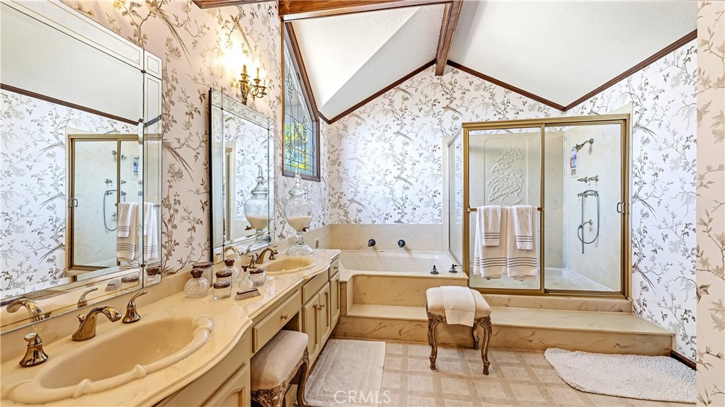 6068 Avenida De Castillo Property Photo 31