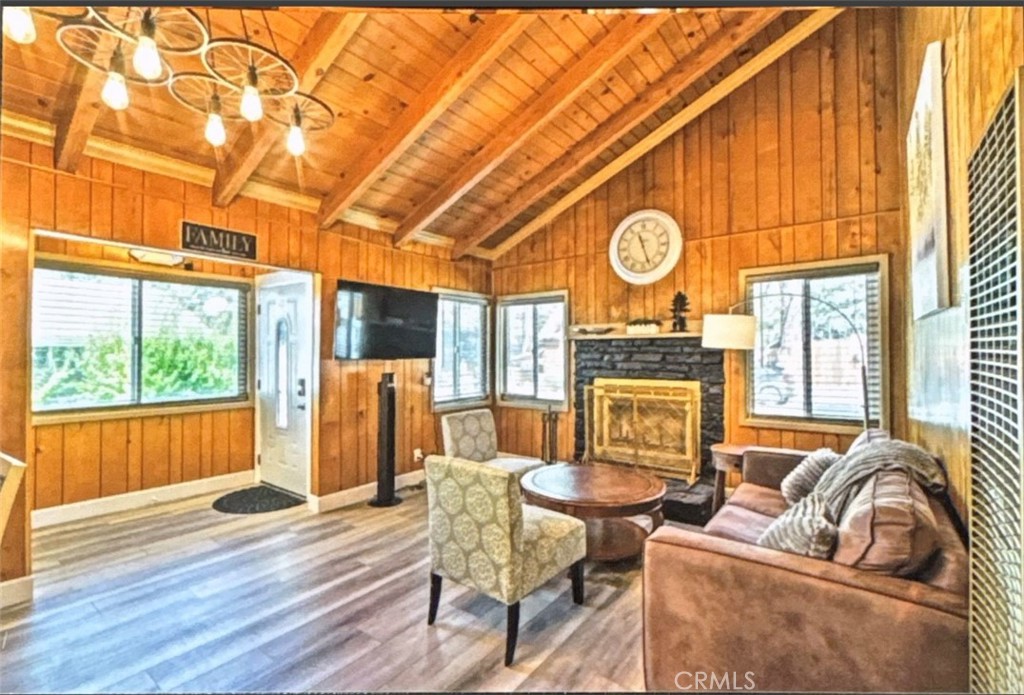 41667 Brownie Property Photo 3