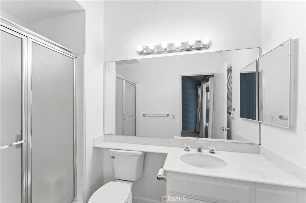 26282 Hanover Property Photo 15