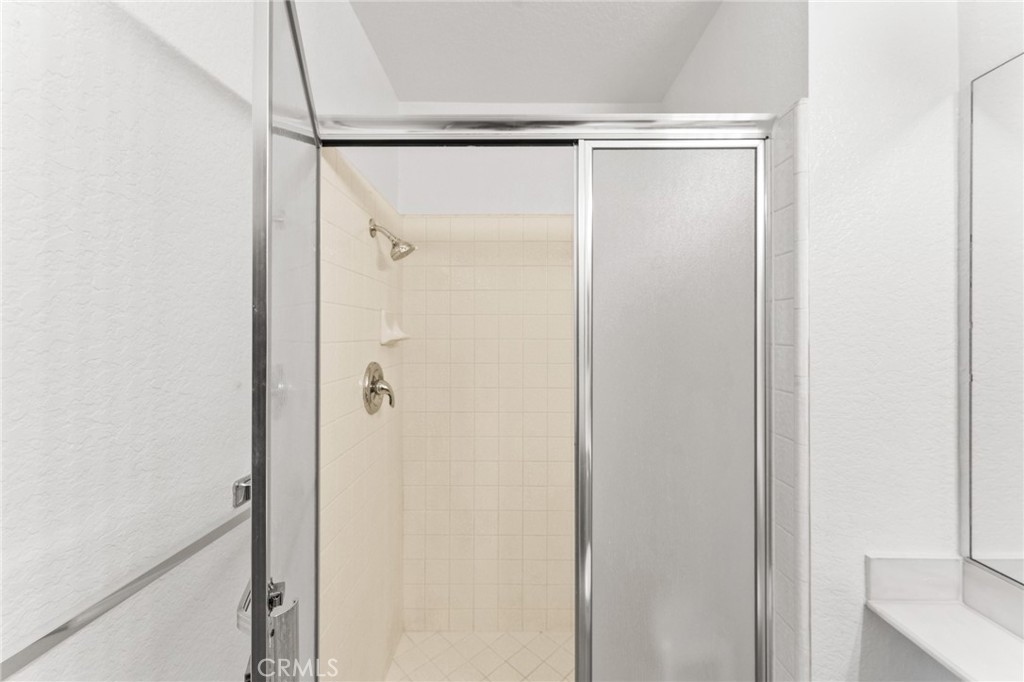 26282 Hanover Property Photo 16
