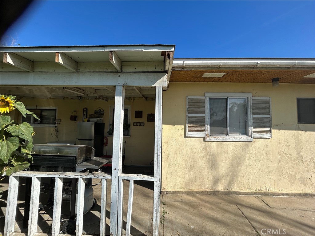 5506 Troth Street Property Photo 13