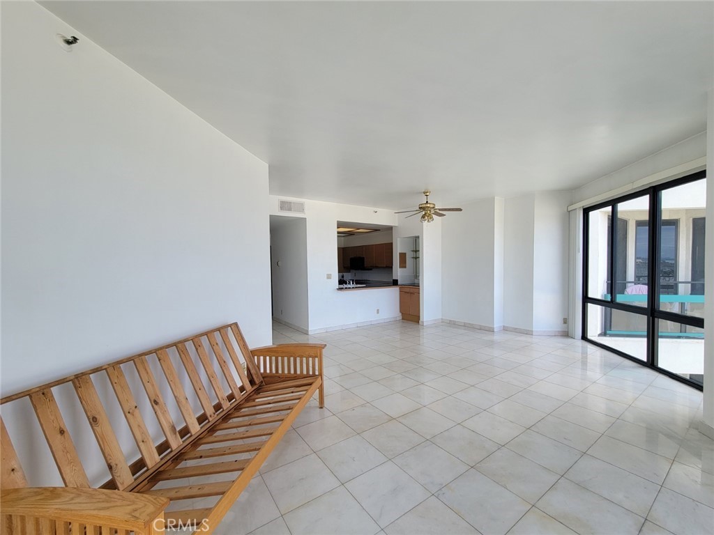 1310 E Ocean 905 Property Photo 19