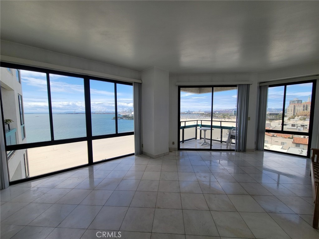 1310 E Ocean 905 Property Photo 21