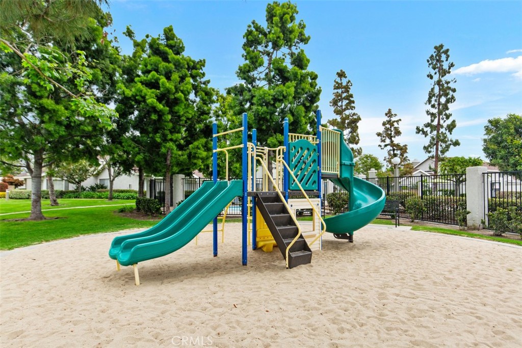 2 Snapdragon Property Photo 33