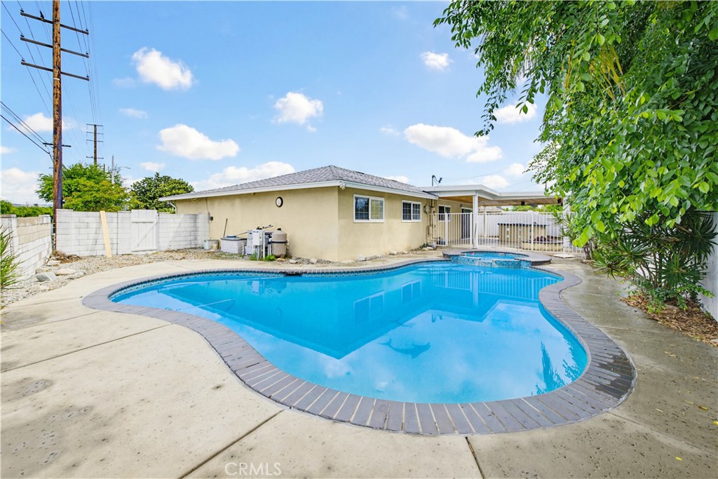 16202 Marlinton Drive Property Photo 3