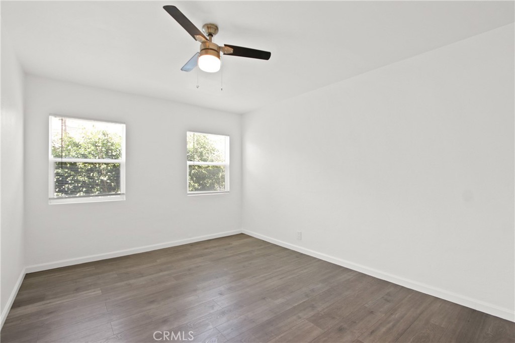 2075 E Broadway Property Photo 8