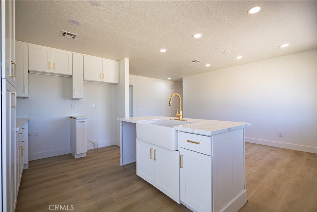 56634 Mountain View Trail Property Photo 3