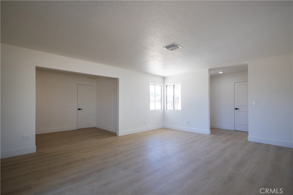 56634 Mountain View Trail Property Photo 10