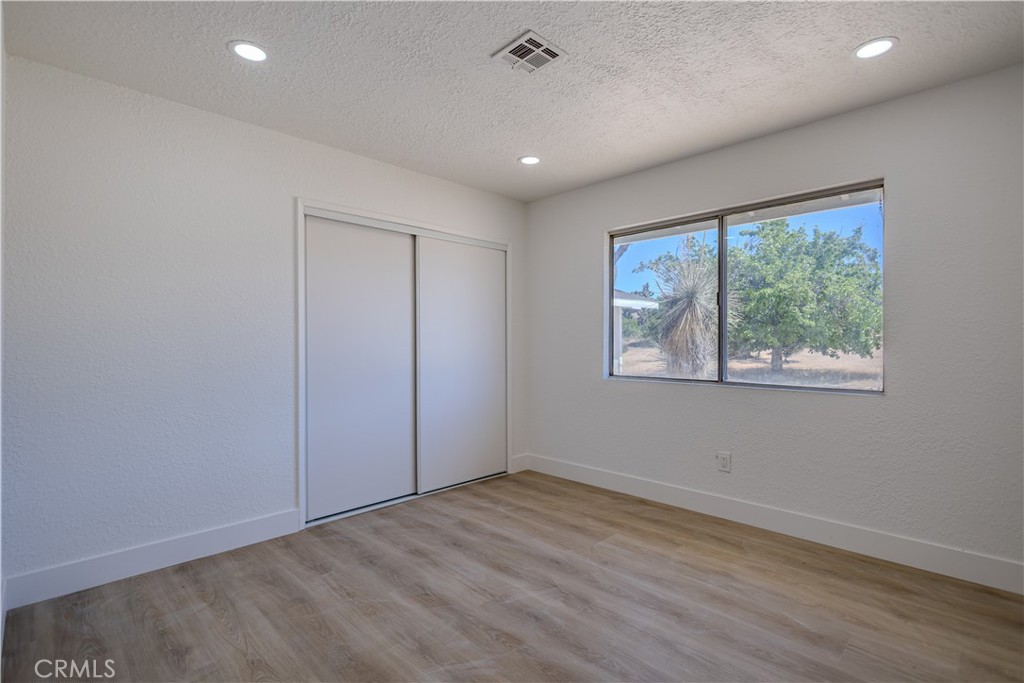 56634 Mountain View Trail Property Photo 17