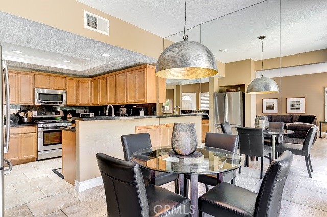 2439 Paseo Circulo Property Photo 8