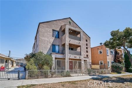 1512 N Stanton Property Photo 1