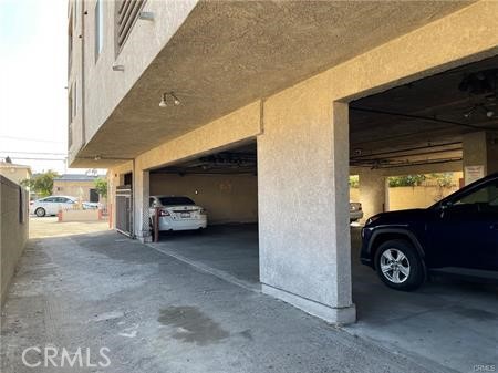 1512 N Stanton Property Photo 3