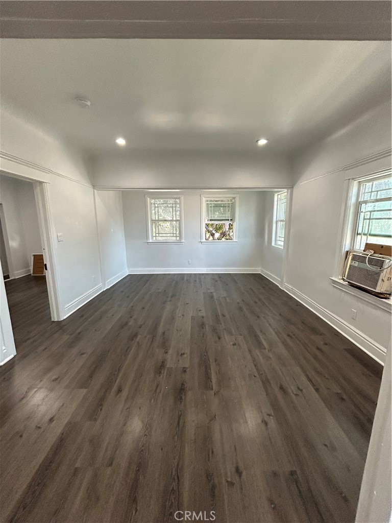 627 S Soto Property Photo 4