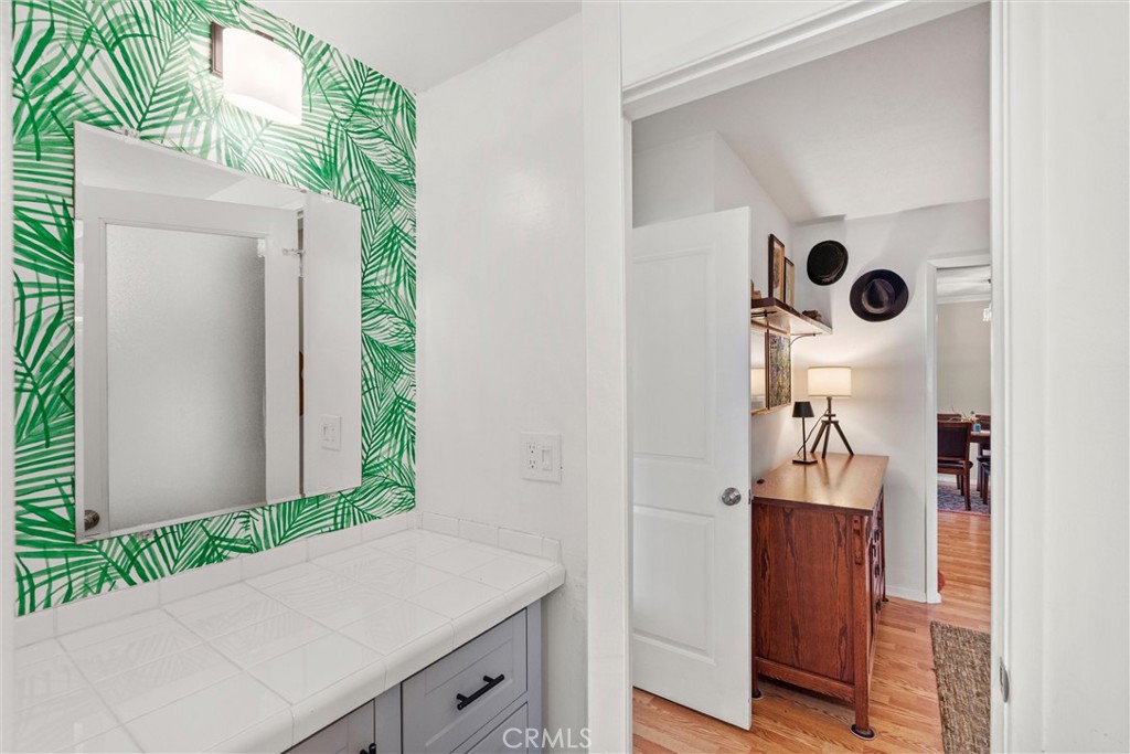 401 W 5th Street 1a Property Photo 15