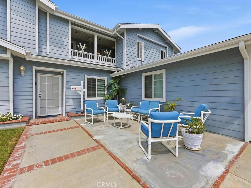 6261 Vanguard Avenue Property Photo 5