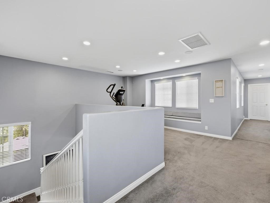6261 Vanguard Avenue Property Photo 31
