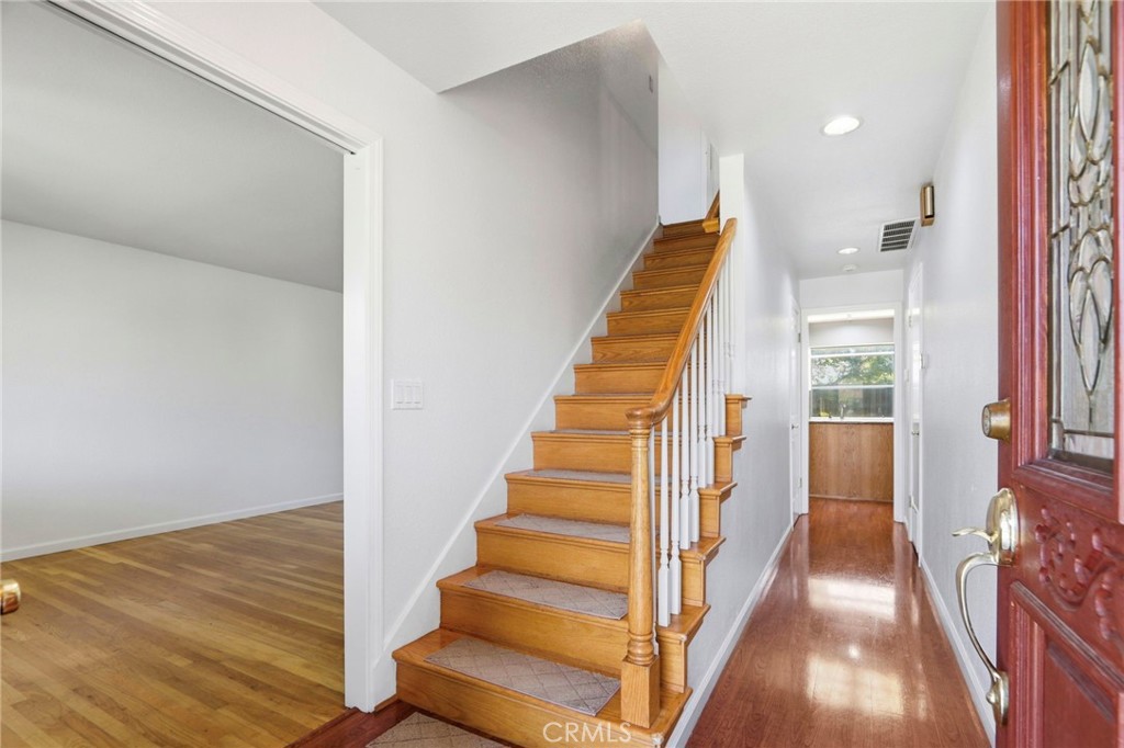 3267 Sueno Drive Property Photo 6
