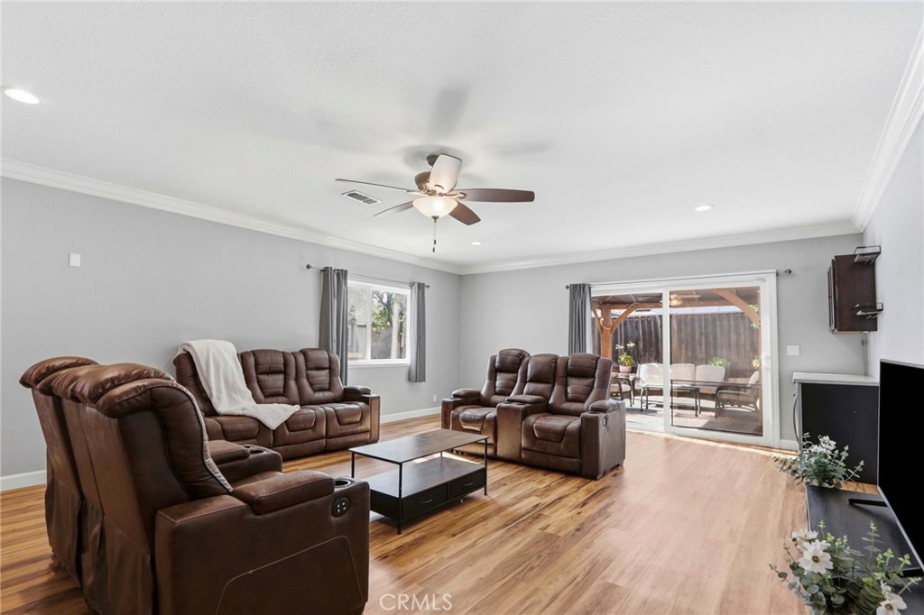 3267 Sueno Drive Property Photo 9