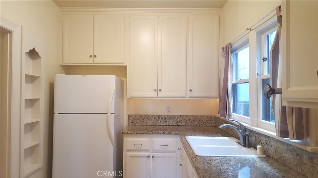 3409 E 2nd Street Property Photo 50