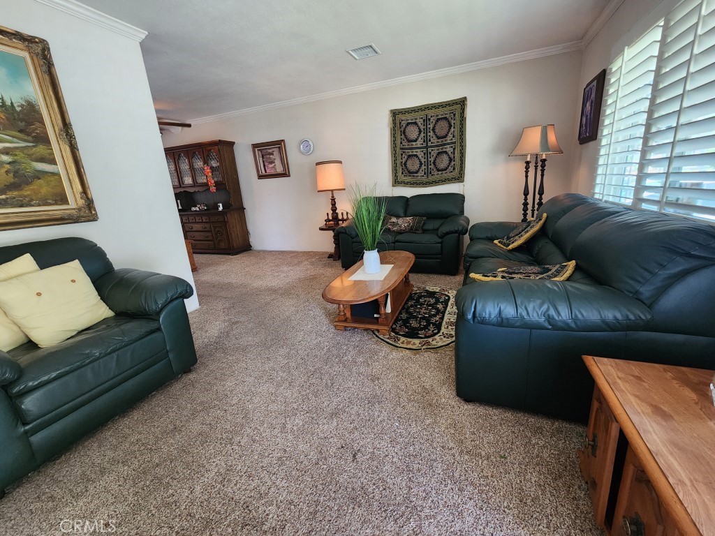 7607 Goddard Property Photo 3
