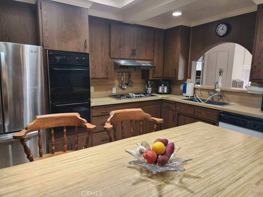 7607 Goddard Property Photo 8