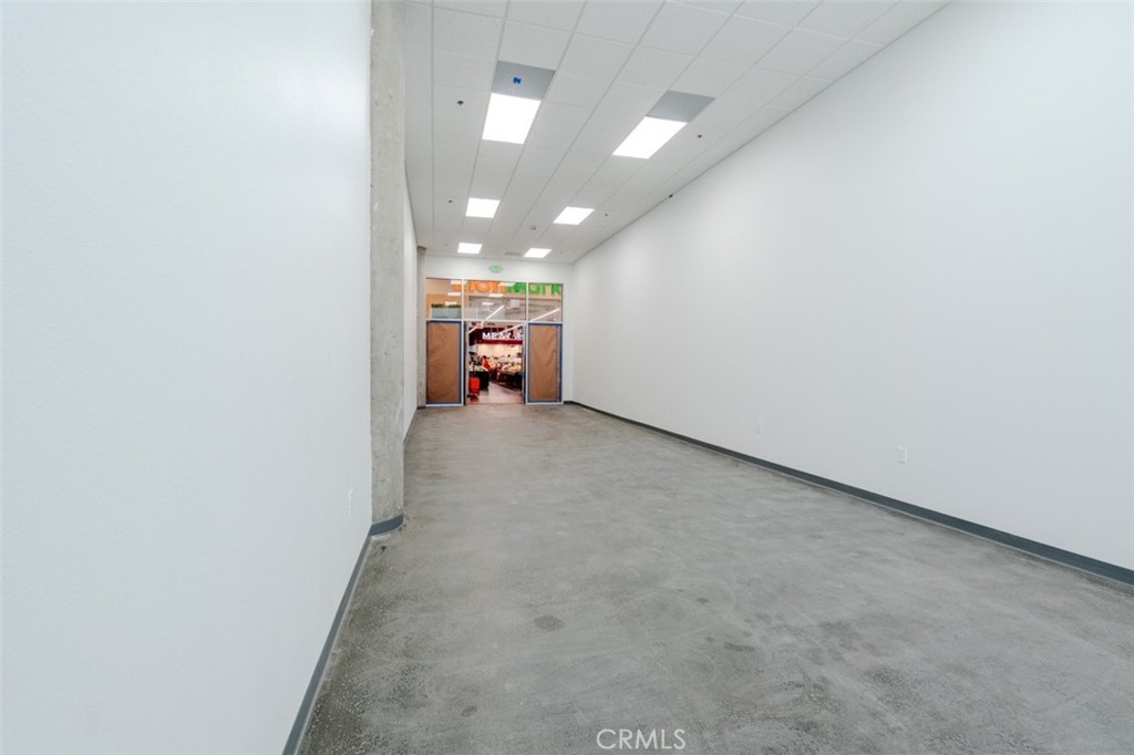 750 S Oxford Property Photo 13