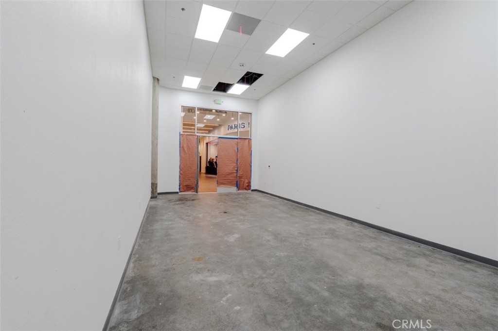 750 S Oxford Property Photo 15