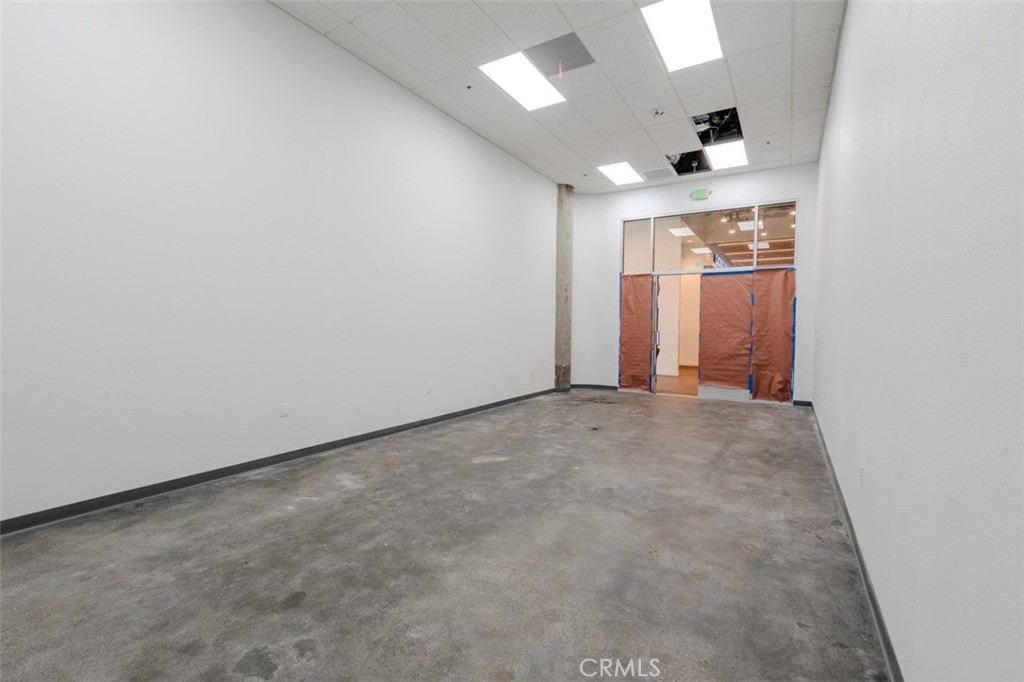 750 S Oxford Property Photo 16