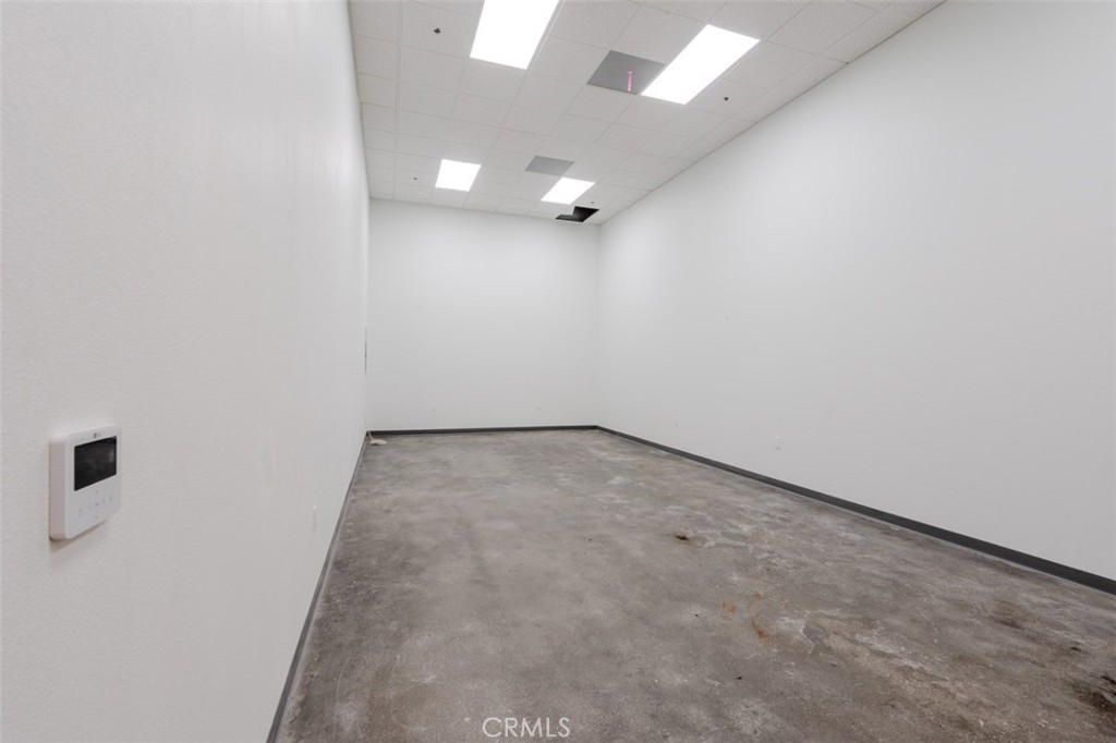 750 S Oxford Property Photo 17