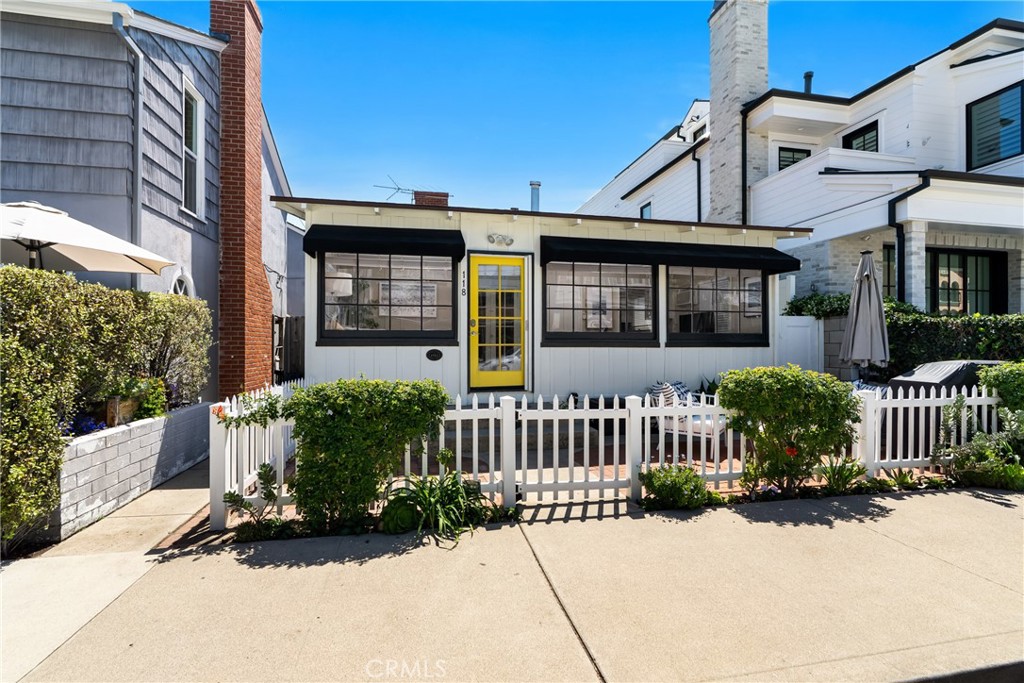 118 Emerald Property Photo 1