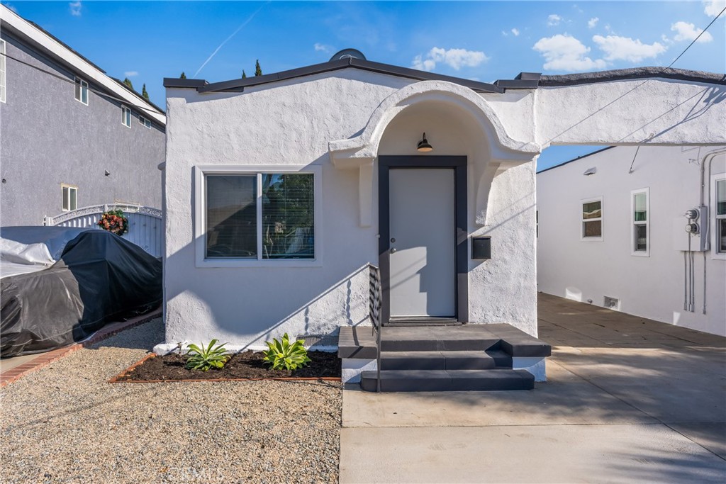 1412 Ravenna Property Photo 2