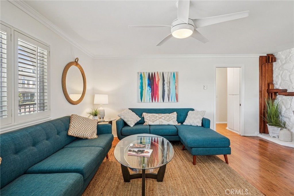 644 Manhattan Beach 10 Property Photo 3