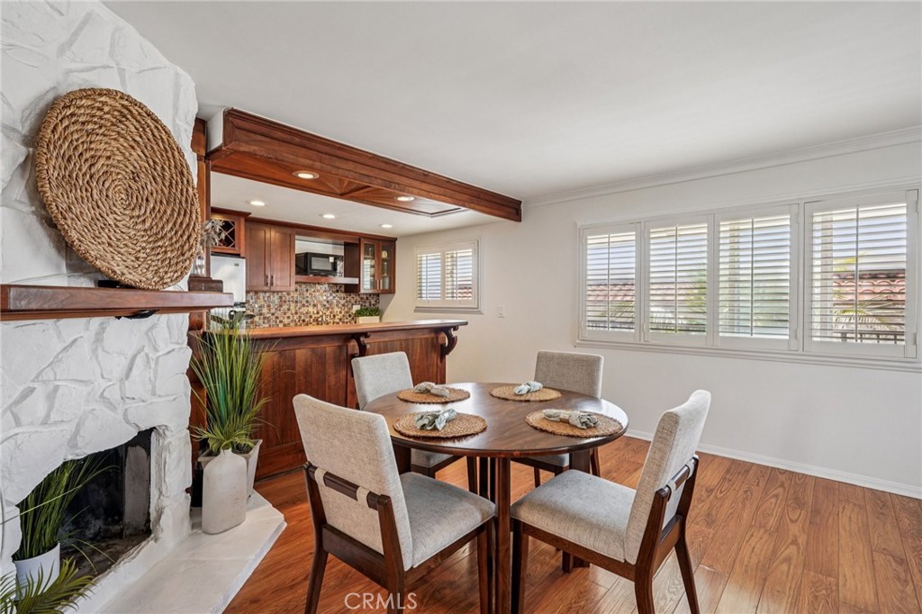 644 Manhattan Beach 10 Property Photo 6