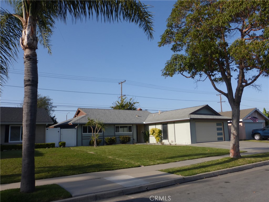 8881 Albatross Dr Property Photo 15