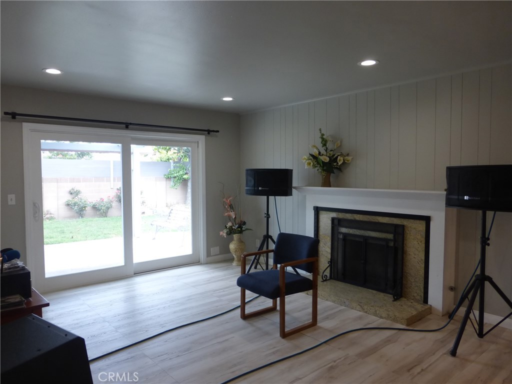 8881 Albatross Dr Property Photo 18