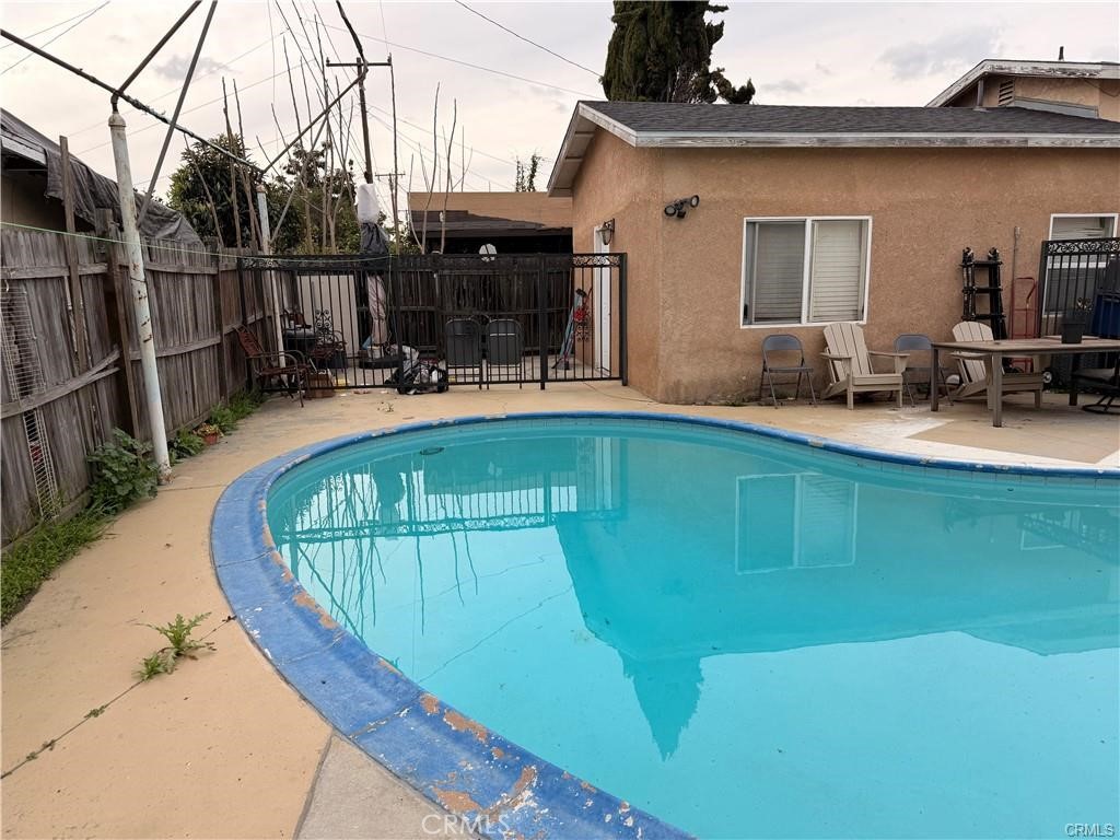 3146 Cudahy Property Photo 2