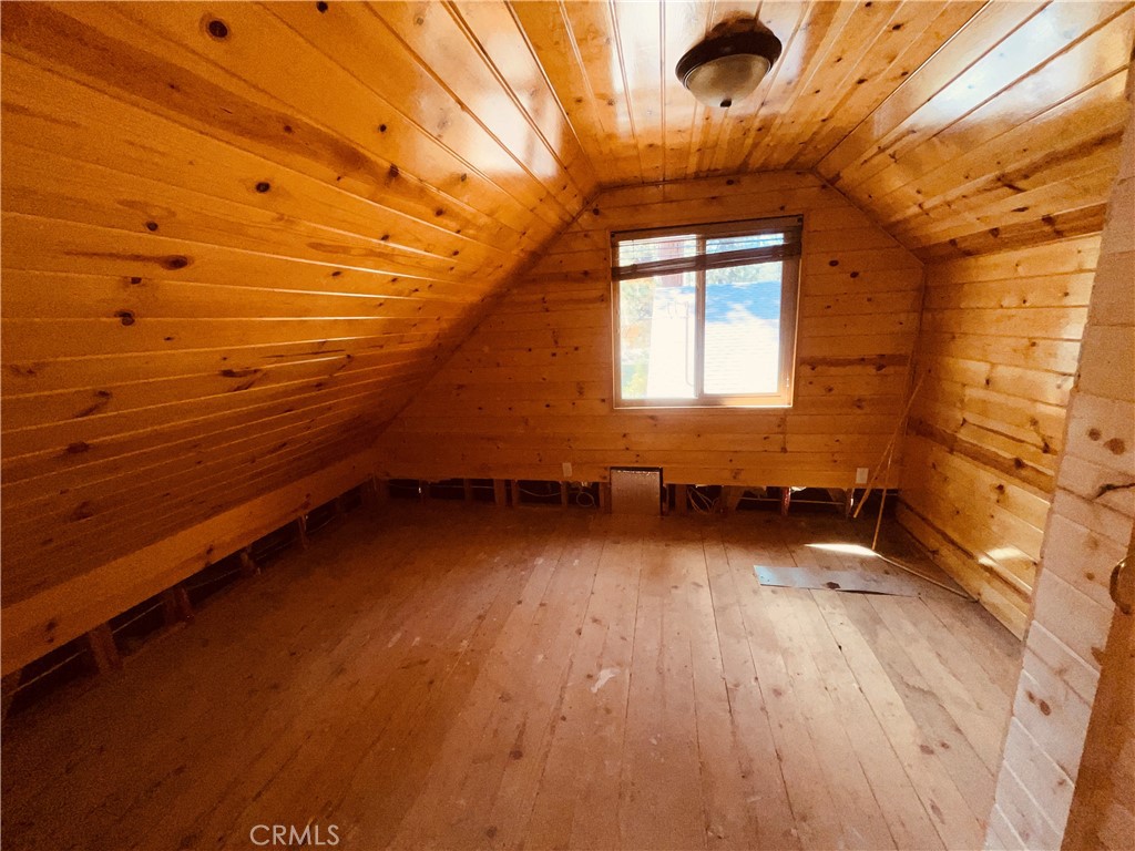 1133 Sugarloaf Property Photo 12