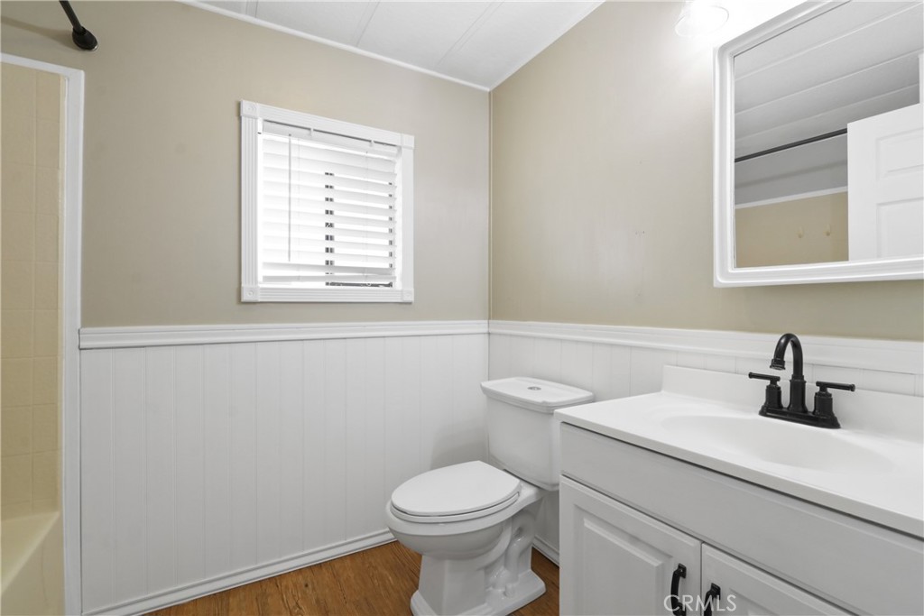 327 W Wilson 80 Property Photo 12