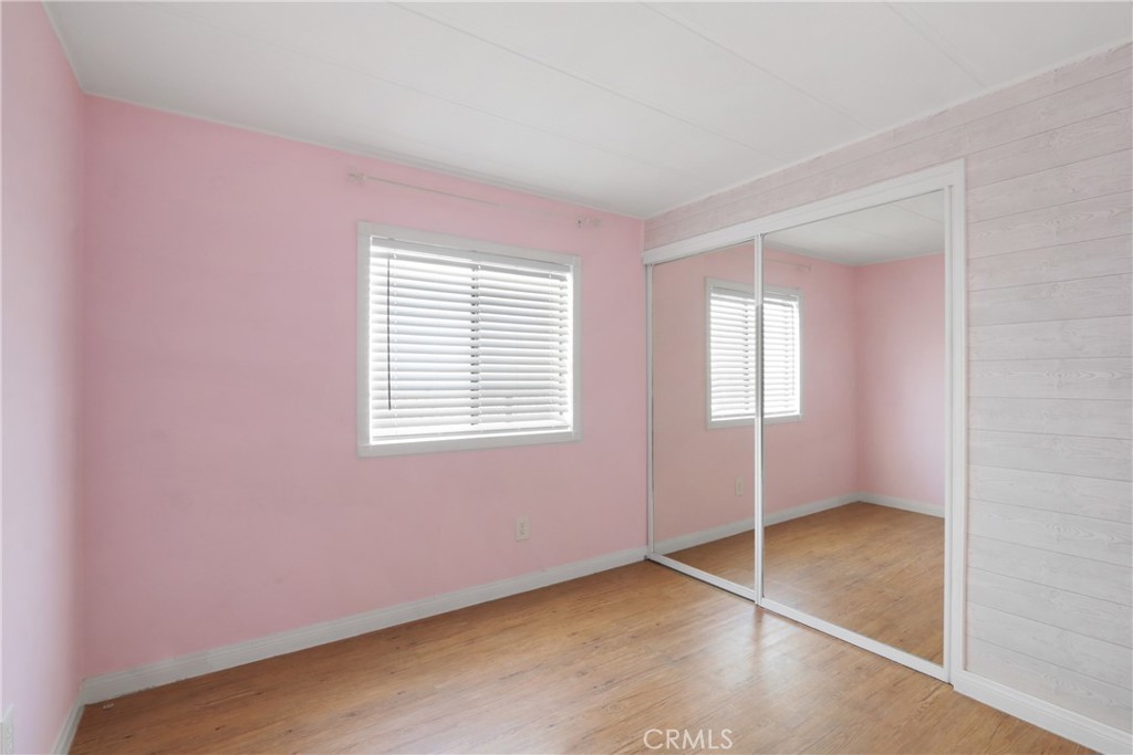 327 W Wilson 80 Property Photo 15