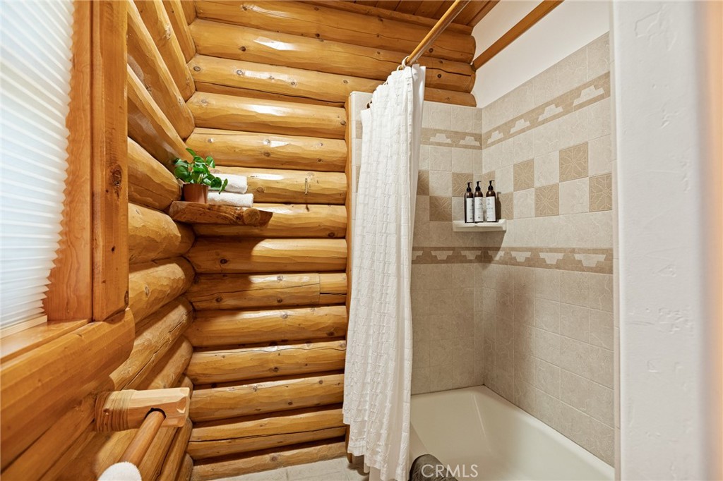 43629 Bow Canyon Drive Property Photo 24