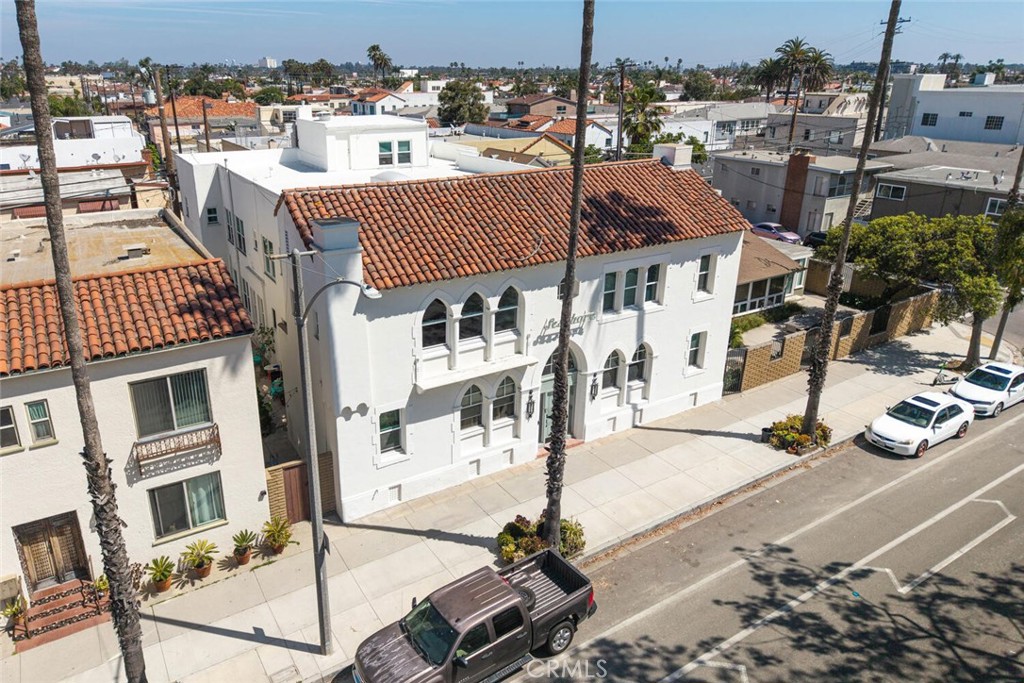4915 E Ocean Property Photo 4