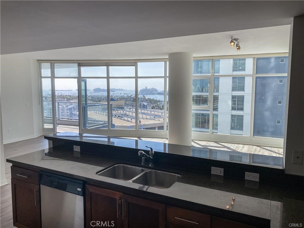 400 W Ocean Boulevard 1102 Property Photo 6